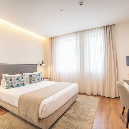 Hotel Vip Executive Picoas 4*