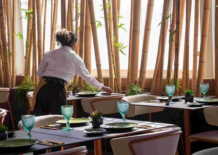 Vip Executive Picoas 4*