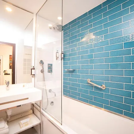 Vip Executive Picoas 4*