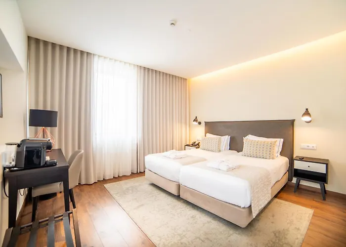 Ξενοδοχείο Vip Executive Picoas 4*